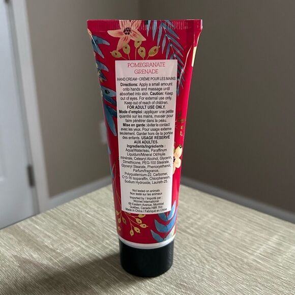 NEW … IVY & CASTLE “Pomegranate Grenade” Hand Cream - Picture 2 of 3